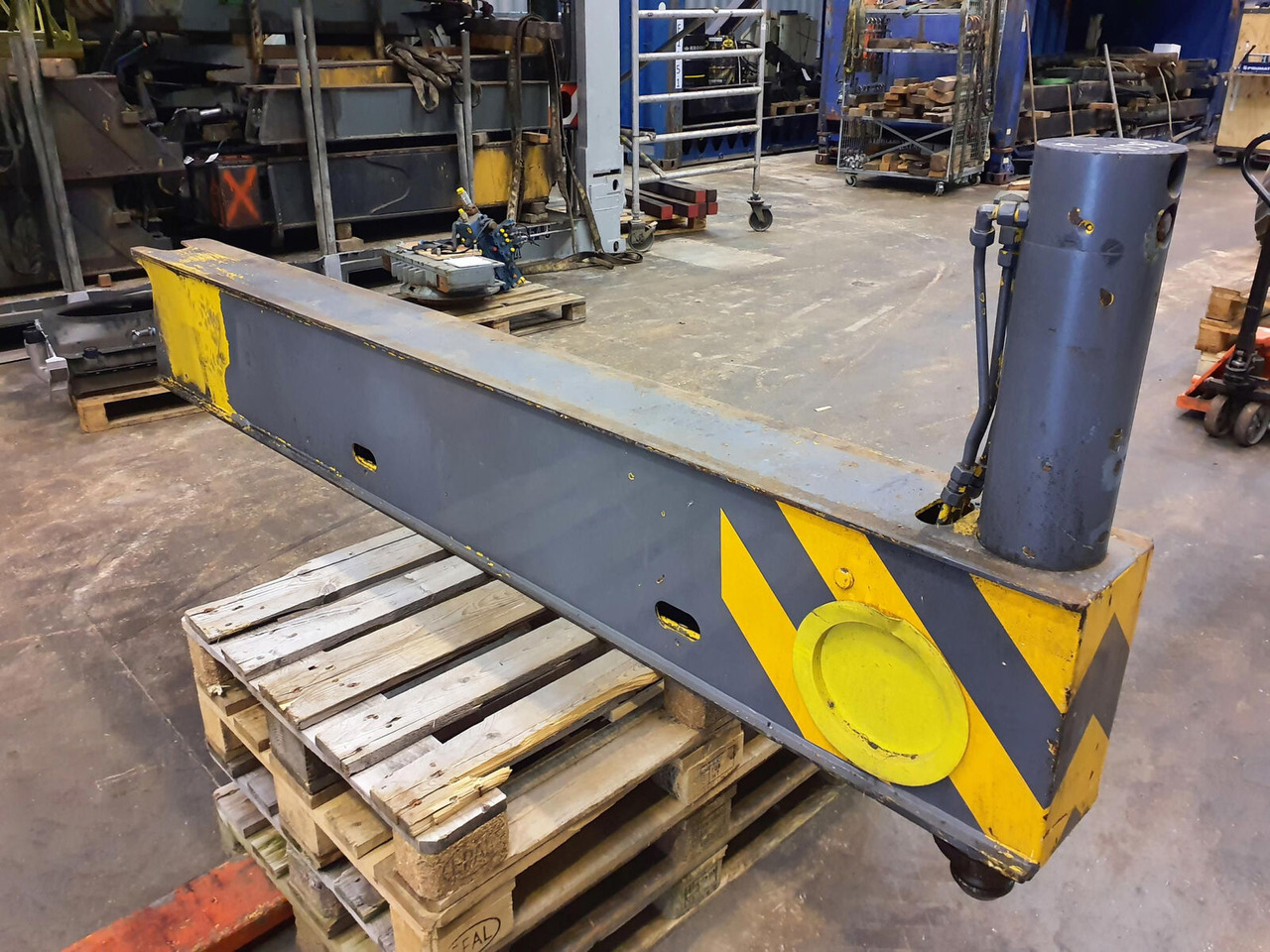 FAUN RTF 50-3 outrigger beam front complete - Odpruženie pre Autožeriav: obrázok 1 FAUN RTF 50-3 outrigger beam front complete - Odpruženie pre Autožeriav: obrázok 1