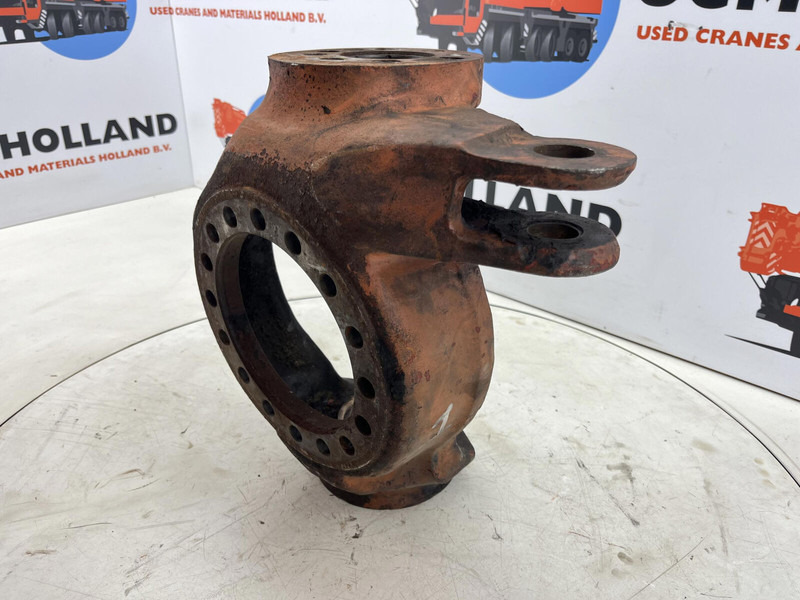 Faun RTF 50 Steering knuckle 16 holes axle 1 left - Tehlica pre Žeriav: obrázok 1 Faun RTF 50 Steering knuckle 16 holes axle 1 left - Tehlica pre Žeriav: obrázok 1