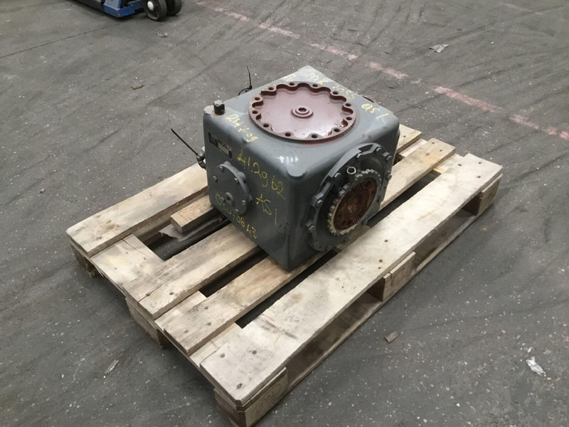 Grove GMK 3055 diff box axle nr 1 - Diferenciál pre Žeriav: obrázok 4 Grove GMK 3055 diff box axle nr 1 - Diferenciál pre Žeriav: obrázok 4