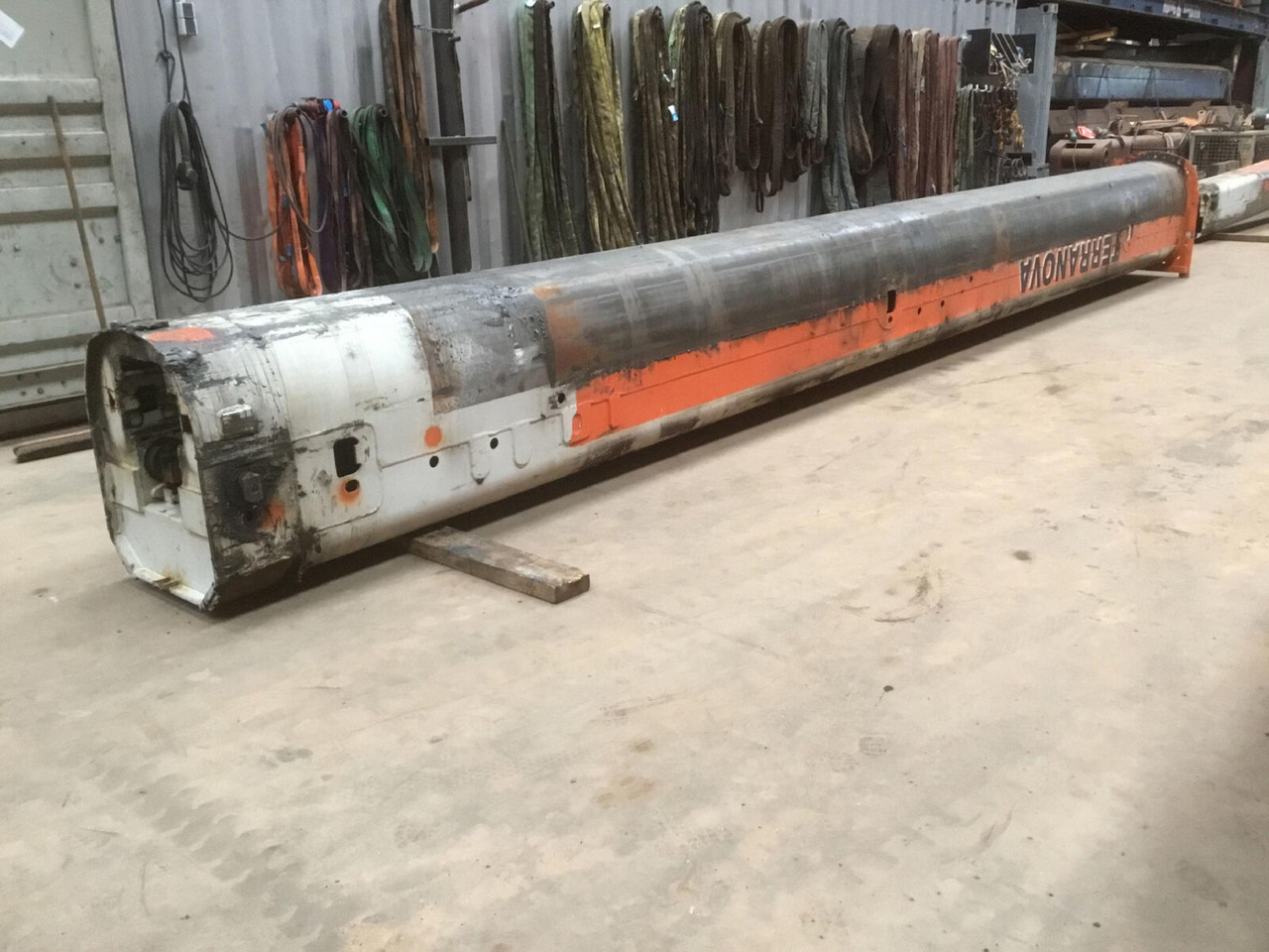 Grove GMK 3055 telescopic section 1 - Výložník pre Autožeriav: obrázok 4 Grove GMK 3055 telescopic section 1 - Výložník pre Autožeriav: obrázok 4