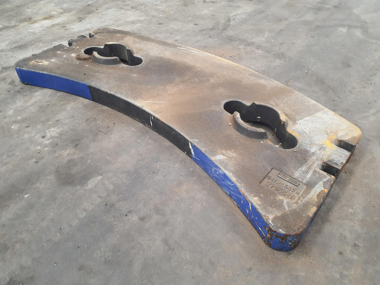 Grove GMK 4090 counterweight 2.3T - Protizávažie pre Autožeriav: obrázok 2 Grove GMK 4090 counterweight 2.3T - Protizávažie pre Autožeriav: obrázok 2
