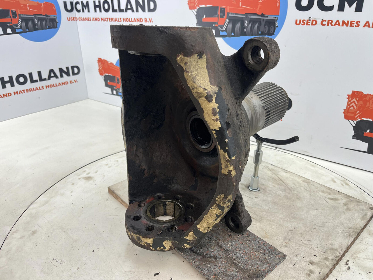 Tehlica pre Autožeriav Krupp 70 GMT Steering knuckle axle 1: obrázok 6