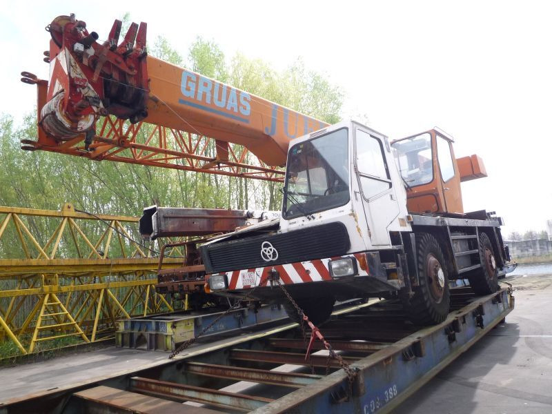 Krupp KMK 2025 for parts - Žeriav pre všetky terény: obrázok 1 Krupp KMK 2025 for parts - Žeriav pre všetky terény: obrázok 1