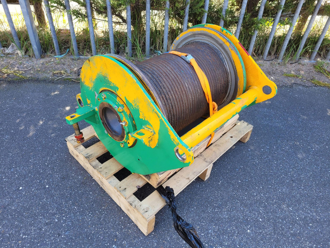 Liebherr LTM 1040-2.1 winch - Naviják pre Autožeriav: obrázok 3 Liebherr LTM 1040-2.1 winch - Naviják pre Autožeriav: obrázok 3