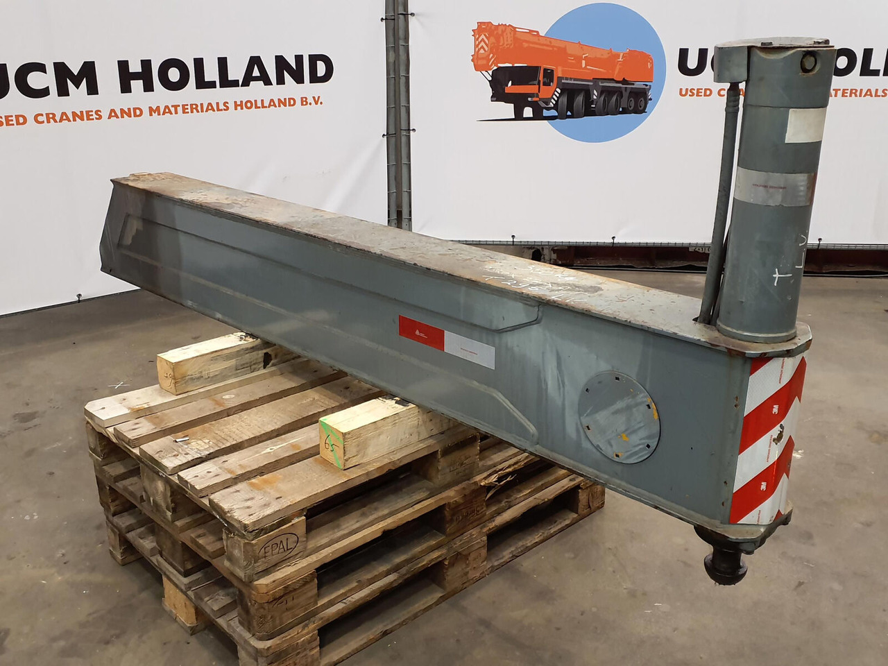 Liebherr LTM 1050-1 sliding beam complete front - Odpruženie pre Autožeriav: obrázok 1 Liebherr LTM 1050-1 sliding beam complete front - Odpruženie pre Autožeriav: obrázok 1