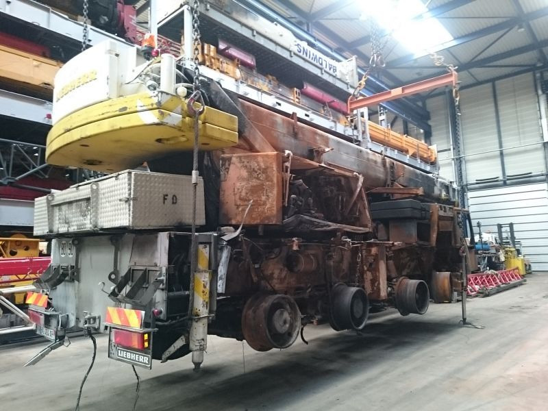 Liebherr LTM 1060-2 for parts - Autožeriav: obrázok 1 Liebherr LTM 1060-2 for parts - Autožeriav: obrázok 1