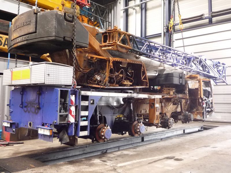 Liebherr LTM 1070-4.2 for parts - Autožeriav: obrázok 2 Liebherr LTM 1070-4.2 for parts - Autožeriav: obrázok 2