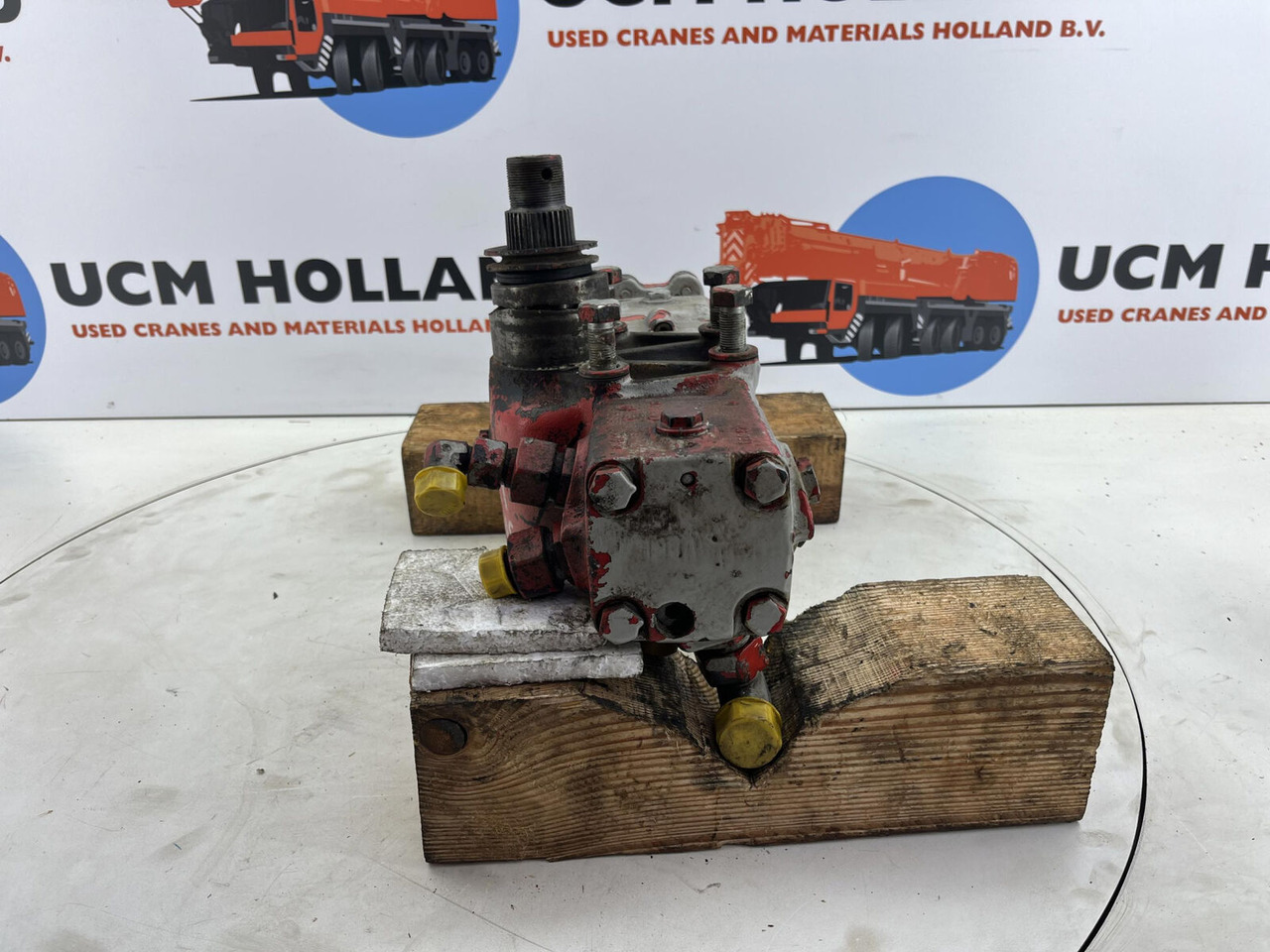 Liebherr LTM 1070 Steering box - Prevodovka riadenia pre Autožeriav: obrázok 2 Liebherr LTM 1070 Steering box - Prevodovka riadenia pre Autožeriav: obrázok 2