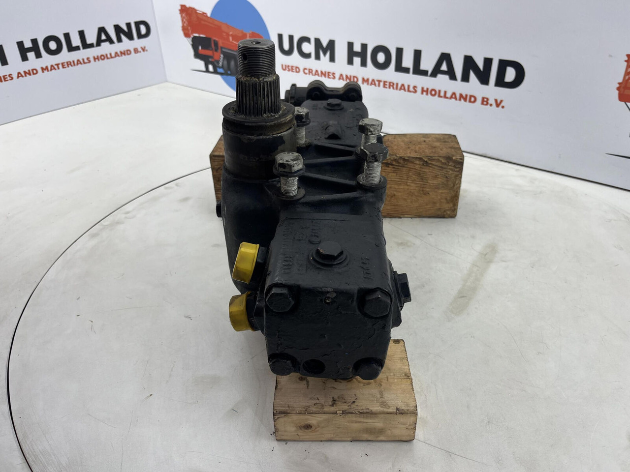 Liebherr LTM 1070 steering box - Prevodovka riadenia pre Autožeriav: obrázok 4 Liebherr LTM 1070 steering box - Prevodovka riadenia pre Autožeriav: obrázok 4