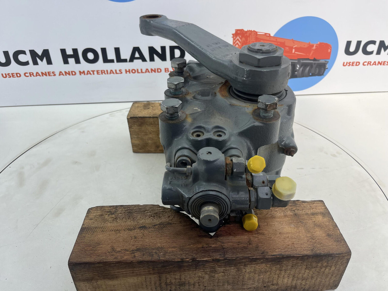 Liebherr LTM 1130-5.1 steering box - Prevodovka riadenia pre Autožeriav: obrázok 2 Liebherr LTM 1130-5.1 steering box - Prevodovka riadenia pre Autožeriav: obrázok 2