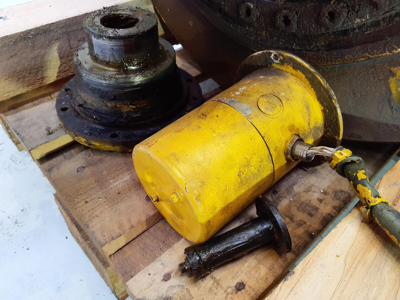 Liebherr LTM 1160-2 complete 1e winch - Naviják pre Autožeriav: obrázok 5 Liebherr LTM 1160-2 complete 1e winch - Naviják pre Autožeriav: obrázok 5