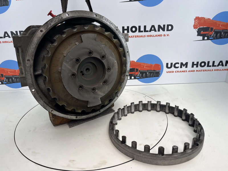 Liebherr LTM 1200/1 Distributor gearbox with coupling - Prevodovka pre Žeriav: obrázok 5 Liebherr LTM 1200/1 Distributor gearbox with coupling - Prevodovka pre Žeriav: obrázok 5