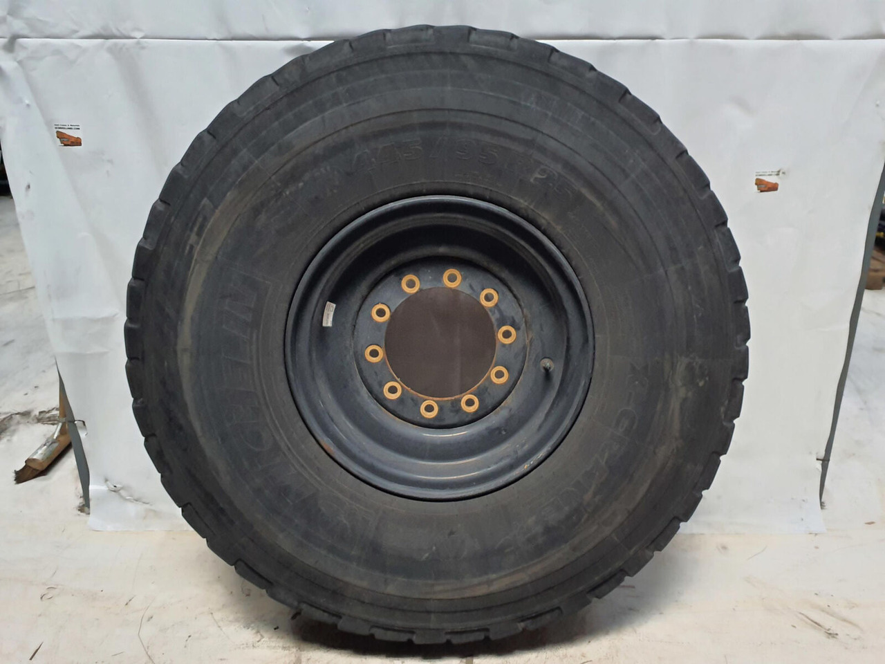 Michelin Wheel 445/95R25 10 12 1p - Kompletné koleso pre Žeriav: obrázok 1 Michelin Wheel 445/95R25 10 12 1p - Kompletné koleso pre Žeriav: obrázok 1