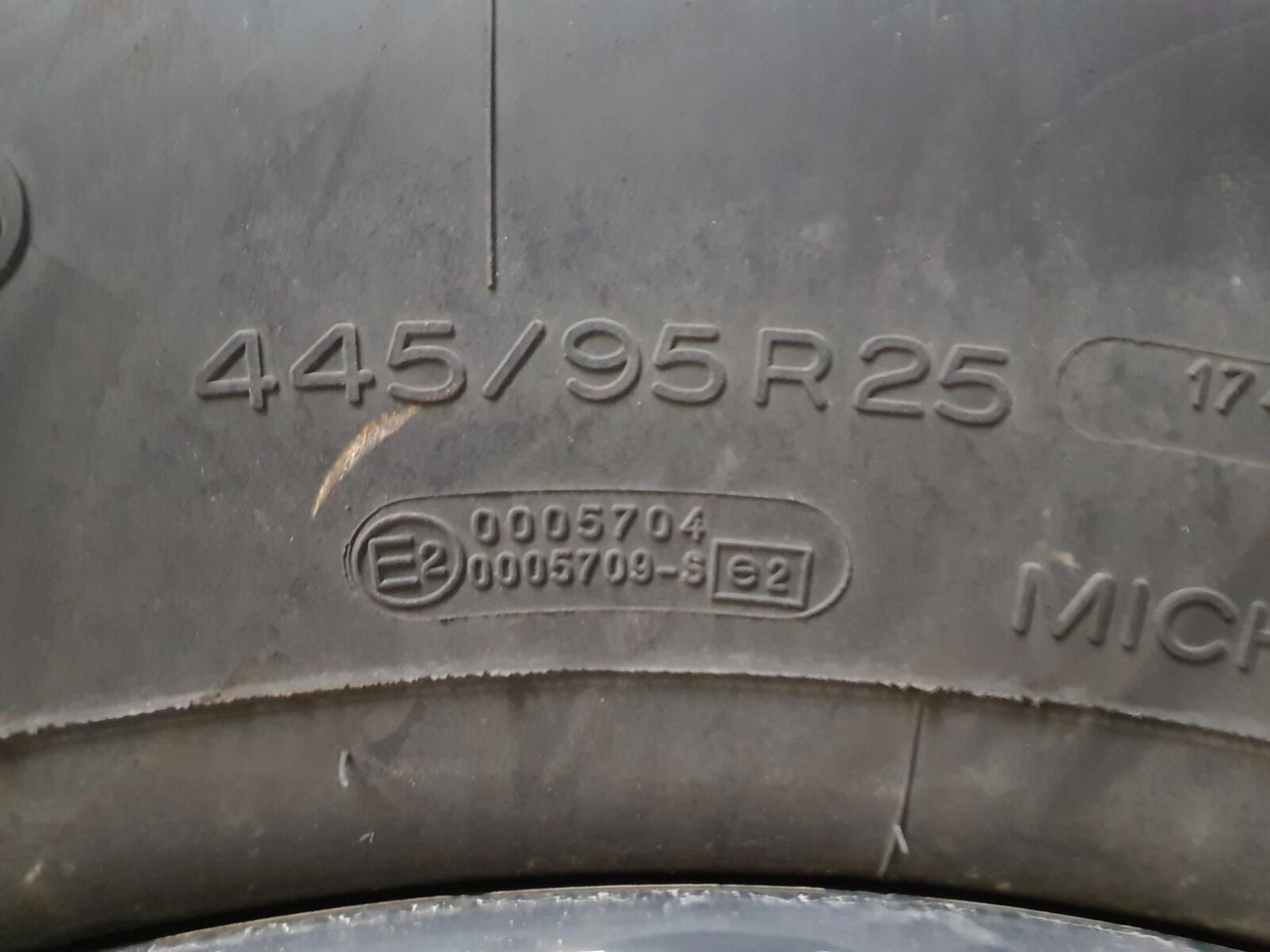 Michelin Wheel 445/95R25 10 12 1p - Kompletné koleso pre Žeriav: obrázok 5 Michelin Wheel 445/95R25 10 12 1p - Kompletné koleso pre Žeriav: obrázok 5