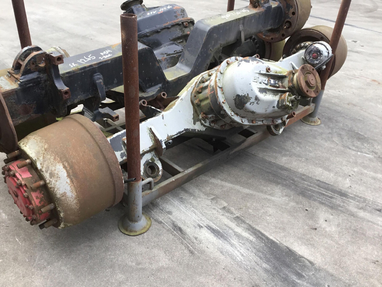 Spierings SK 477 axle 3 - Náprava a diely pre Autožeriav: obrázok 1 Spierings SK 477 axle 3 - Náprava a diely pre Autožeriav: obrázok 1
