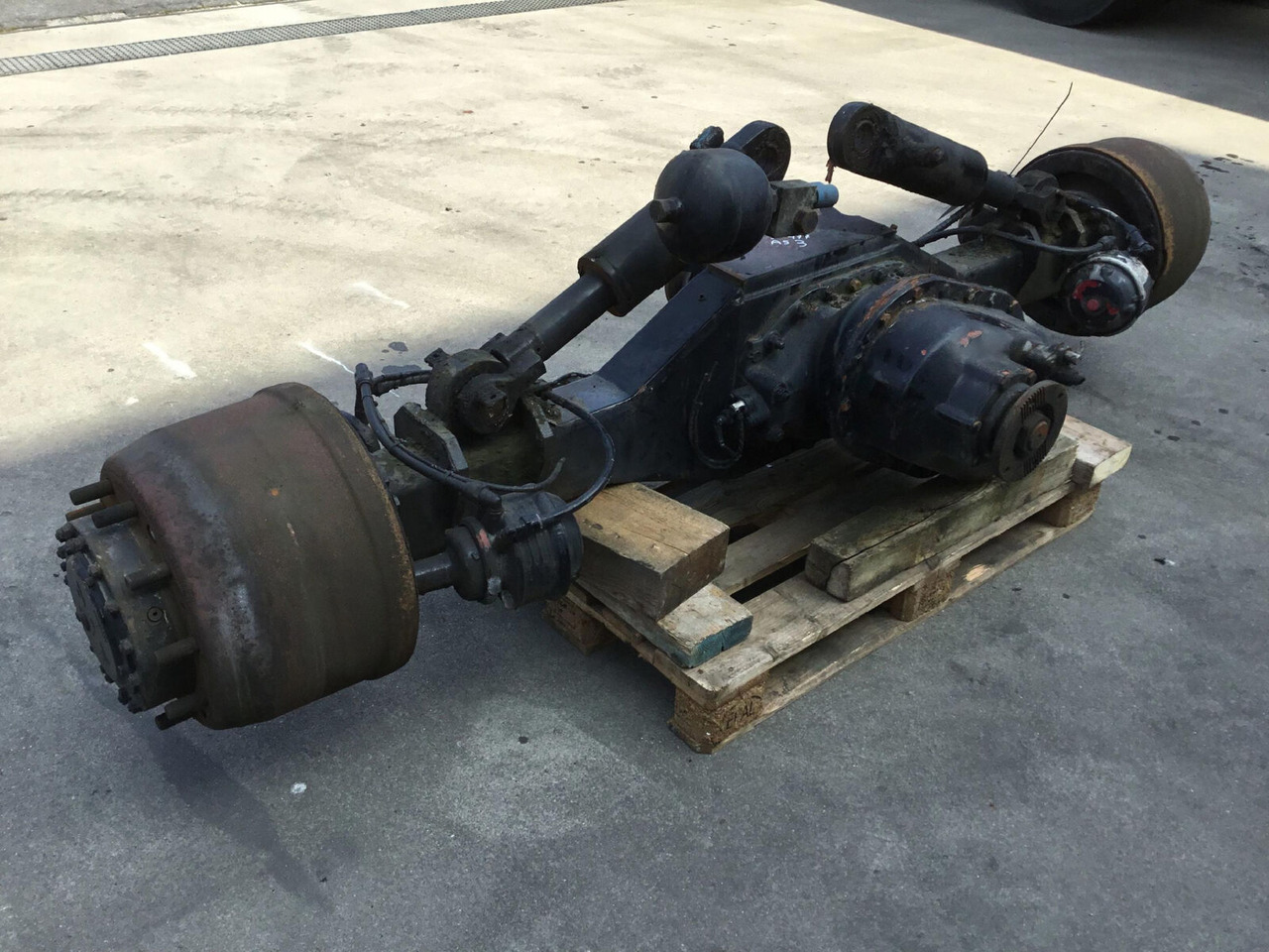 Spierings SK 477 axle 3 - Náprava a diely pre Autožeriav: obrázok 3 Spierings SK 477 axle 3 - Náprava a diely pre Autožeriav: obrázok 3