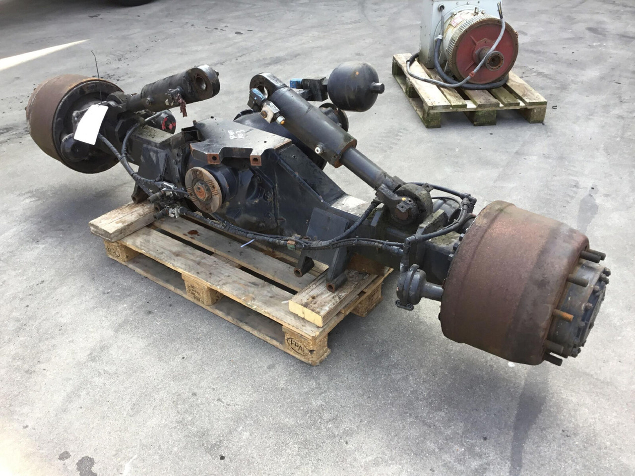 Spierings SK 477 axle 3 - Náprava a diely pre Autožeriav: obrázok 2 Spierings SK 477 axle 3 - Náprava a diely pre Autožeriav: obrázok 2