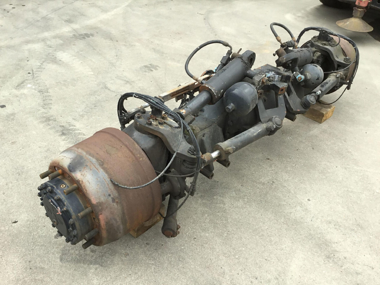 Spierings SK 477 axle 4 - Náprava a diely pre Autožeriav: obrázok 2 Spierings SK 477 axle 4 - Náprava a diely pre Autožeriav: obrázok 2