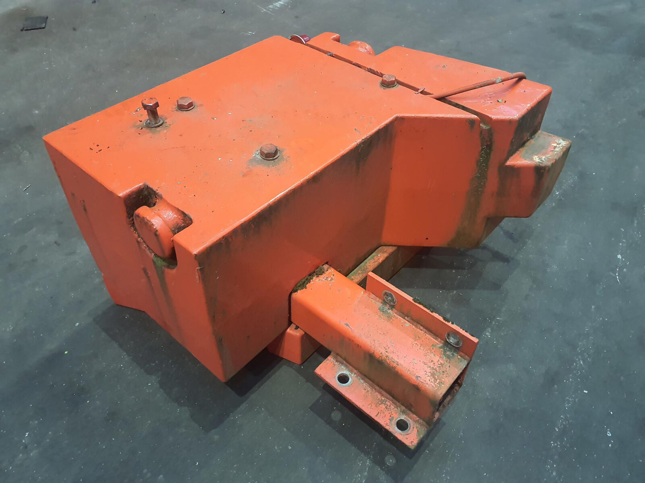 Terex AC 155 counterweight 1.2t + 0,3t right - Protizávažie pre Autožeriav: obrázok 3 Terex AC 155 counterweight 1.2t + 0,3t right - Protizávažie pre Autožeriav: obrázok 3