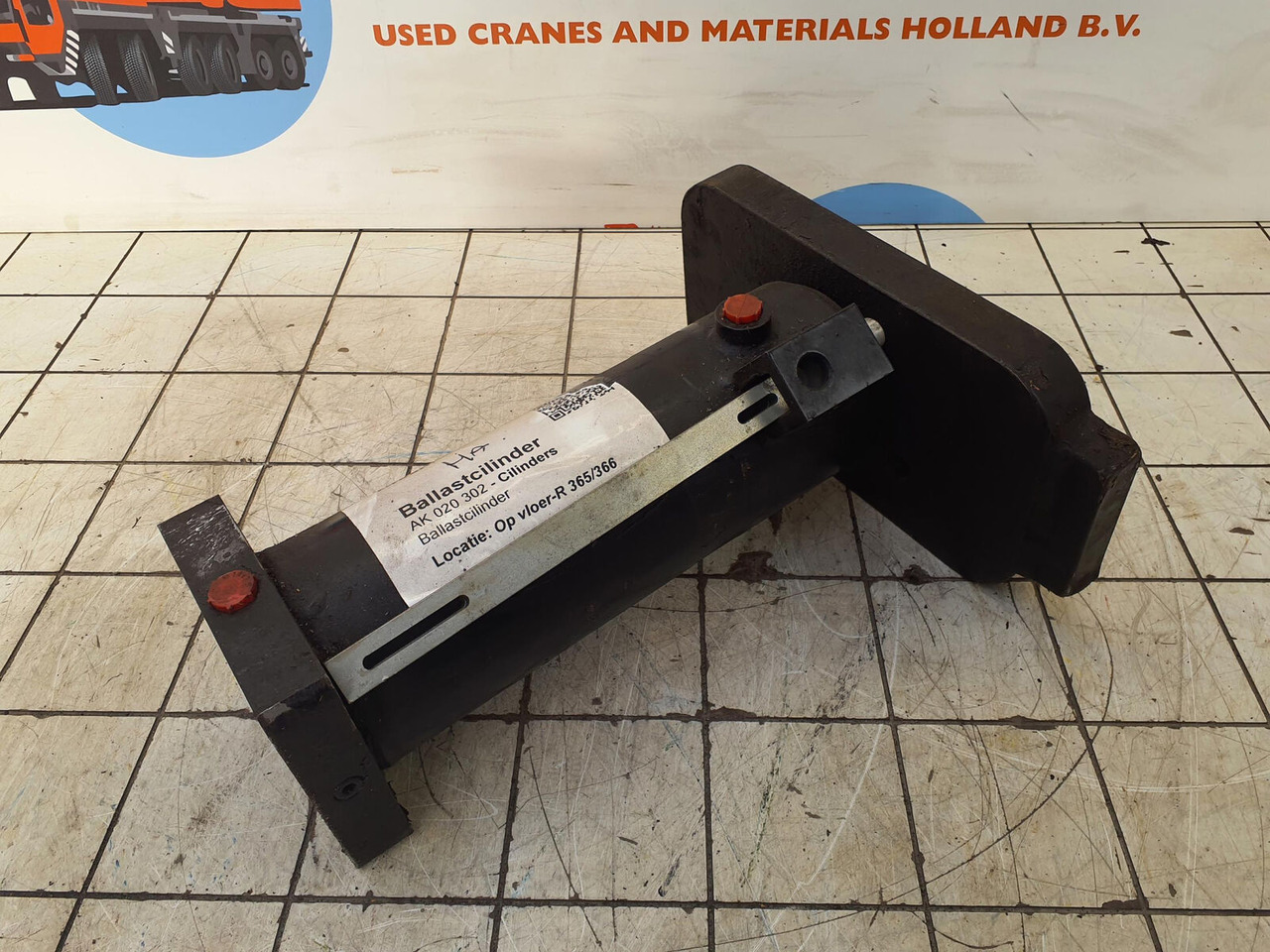 Terex AC 155 counterweight lift cylinder - Hydraulický valec pre Autožeriav: obrázok 1 Terex AC 155 counterweight lift cylinder - Hydraulický valec pre Autožeriav: obrázok 1