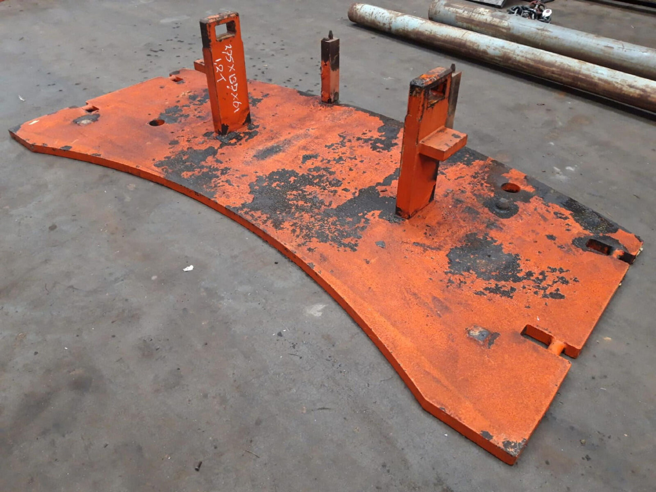 Terex AC 205 counterweight 1,2 ton - Protizávažie pre Autožeriav: obrázok 1 Terex AC 205 counterweight 1,2 ton - Protizávažie pre Autožeriav: obrázok 1