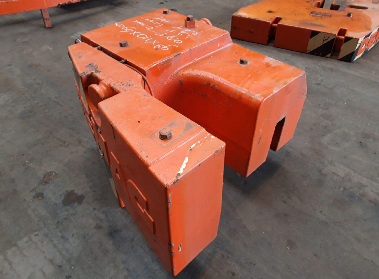 Terex AC 205 counterweight 2.6 ton (0.7/1.9t) - Protizávažie pre Autožeriav: obrázok 4 Terex AC 205 counterweight 2.6 ton (0.7/1.9t) - Protizávažie pre Autožeriav: obrázok 4