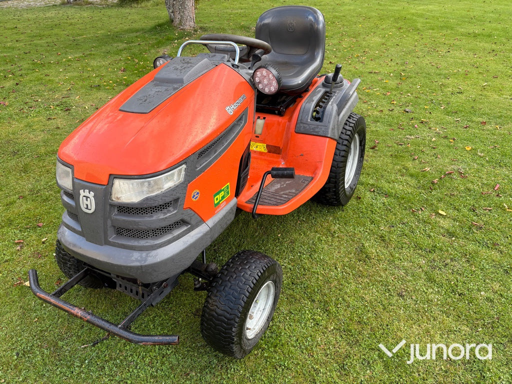 Åkgräsklippare Husqvarna GTH 260 XPT - Záhradná kosačka: obrázok 1 Åkgräsklippare Husqvarna GTH 260 XPT - Záhradná kosačka: obrázok 1