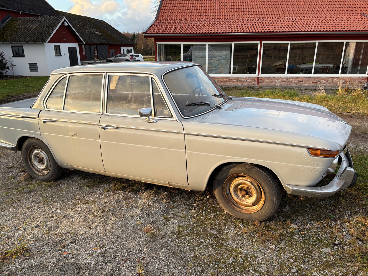 Automobil BMW - 1800 1966: obrázok 10 Automobil BMW - 1800 1966: obrázok 10
