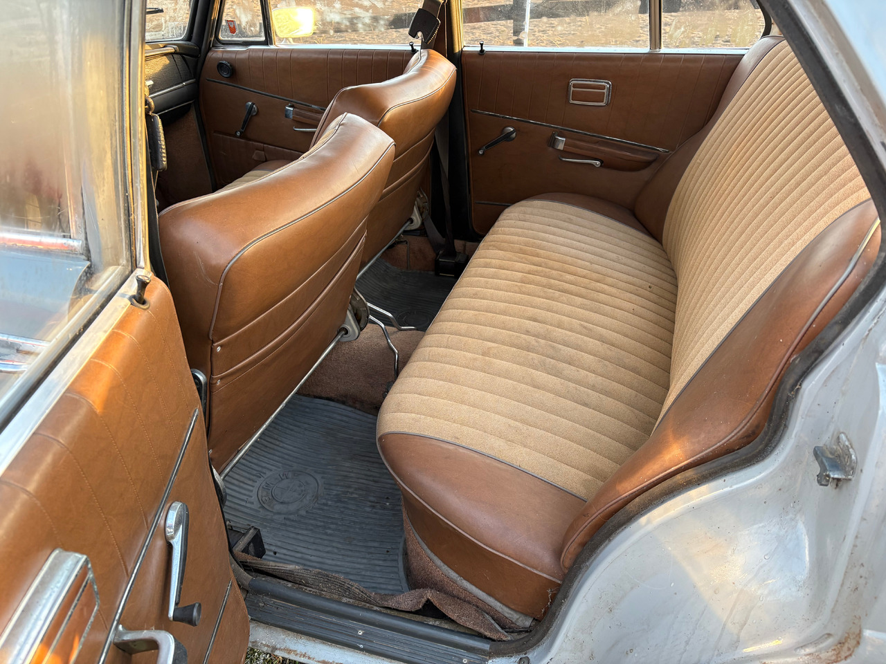 Automobil BMW - 1800 1966: obrázok 20 Automobil BMW - 1800 1966: obrázok 20