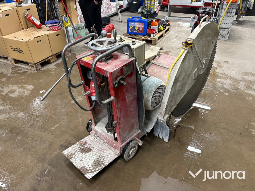 Betongsåg - 1.5m - Betonárska technika: obrázok 1 Betongsåg - 1.5m - Betonárska technika: obrázok 1