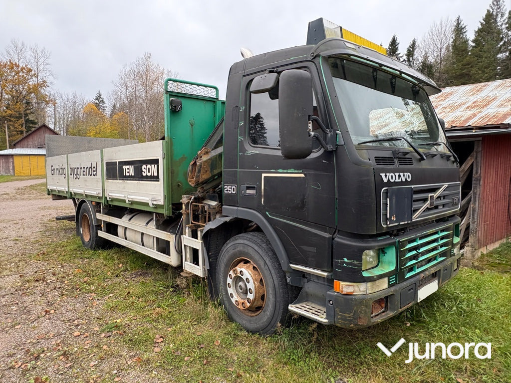 Kranbil - Volvo FM7 4*2 - Valníkový/ Plošinový nákladný automobil, Auto s hydraulickou rukou: obrázok 4 Kranbil - Volvo FM7 4*2 - Valníkový/ Plošinový nákladný automobil, Auto s hydraulickou rukou: obrázok 4