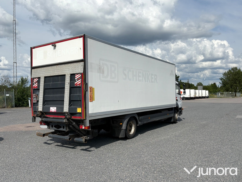 Lastbil Mercedes Atego 1223 - Skříňový nákladní auto: obrázok 3 Lastbil Mercedes Atego 1223 - Skříňový nákladní auto: obrázok 3