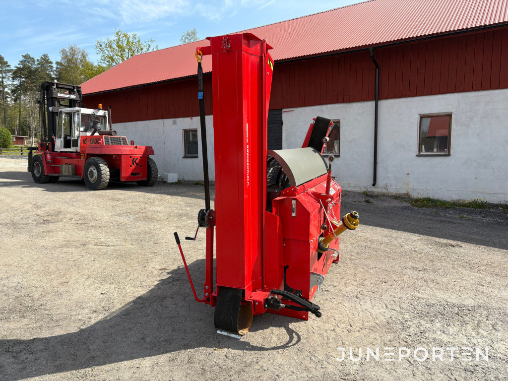 Vedmaskin Hakki Pilke 38 PRO PTO + Hydrauliskt uppläggningbord Hakki Pilke Hakkifeed 422 - Lesnícka technika: obrázok 4 Vedmaskin Hakki Pilke 38 PRO PTO + Hydrauliskt uppläggningbord Hakki Pilke Hakkifeed 422 - Lesnícka technika: obrázok 4