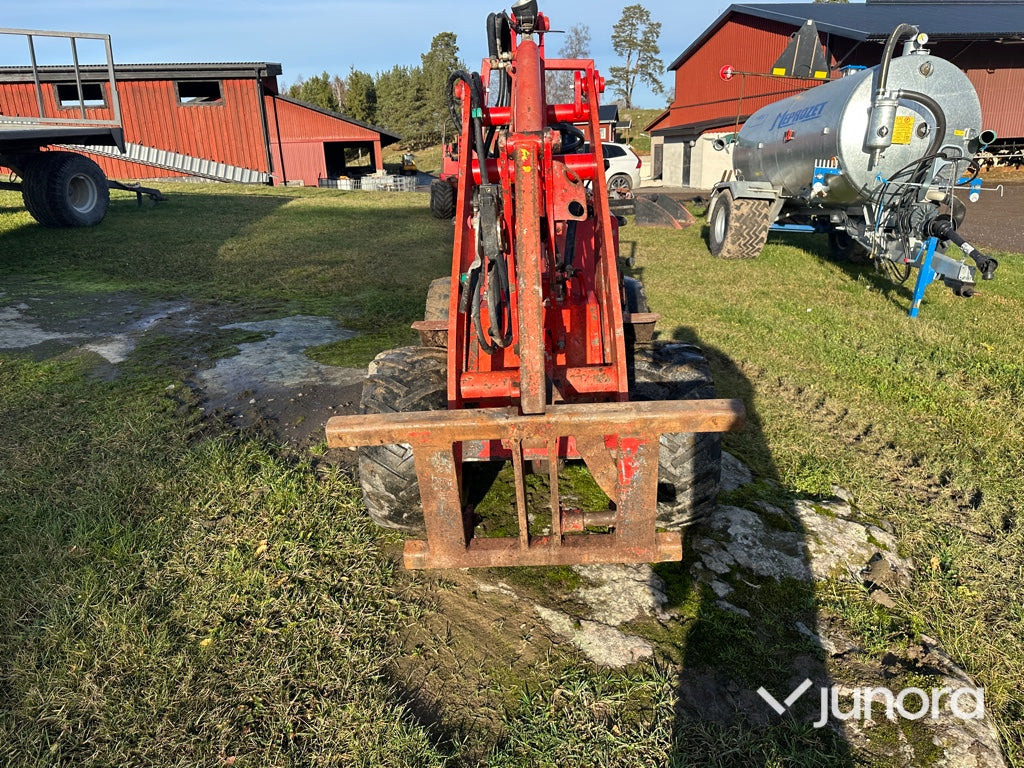 Minilastare - Schäffer 222 - Kĺbový nakladač: obrázok 4 Minilastare - Schäffer 222 - Kĺbový nakladač: obrázok 4