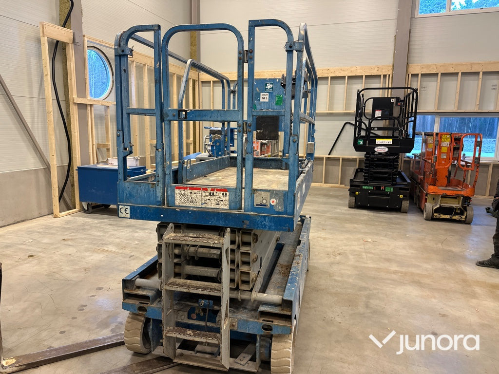 Saxlift - Genie GS - 2646 - Samohybná plošiny: obrázok 2 Saxlift - Genie GS - 2646 - Samohybná plošiny: obrázok 2