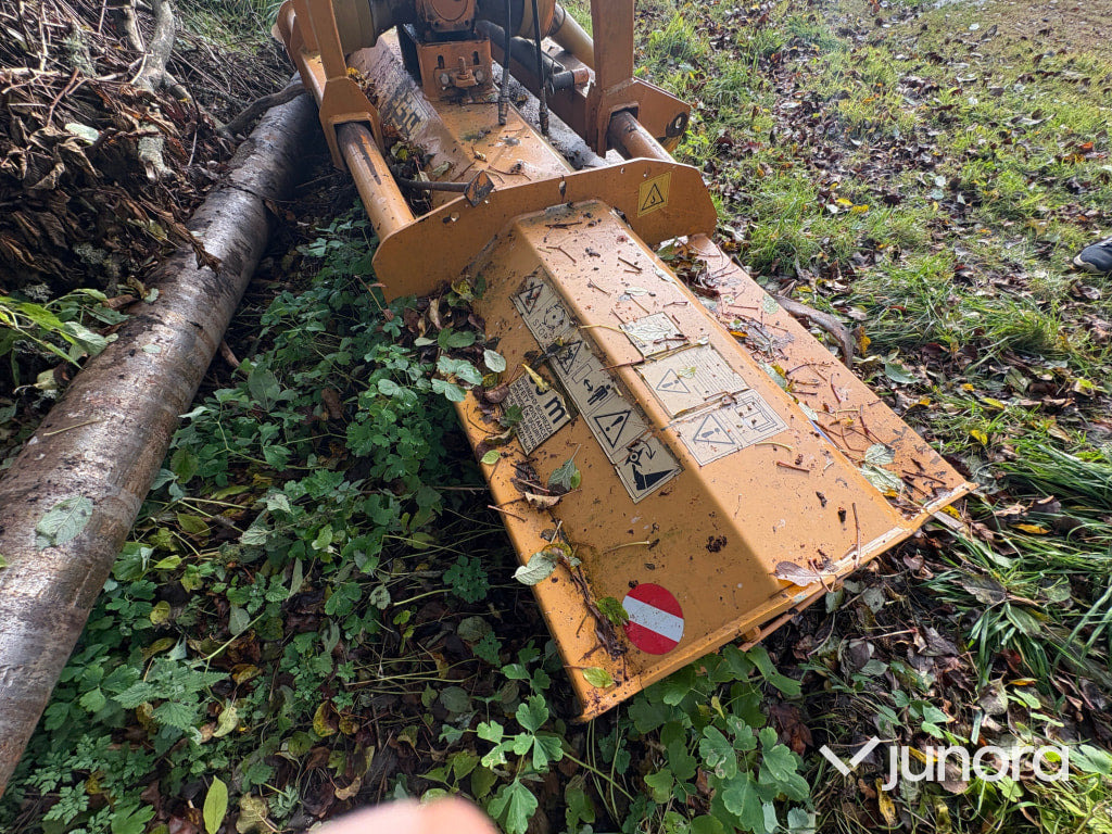 Slagslåtter - Trejon 300 - Kladivkový mulčovač: obrázok 4 Slagslåtter - Trejon 300 - Kladivkový mulčovač: obrázok 4