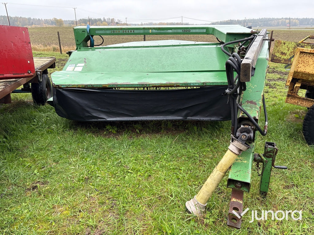 Slåtterkross - John Deere 1320 - Kosačka: obrázok 2 Slåtterkross - John Deere 1320 - Kosačka: obrázok 2