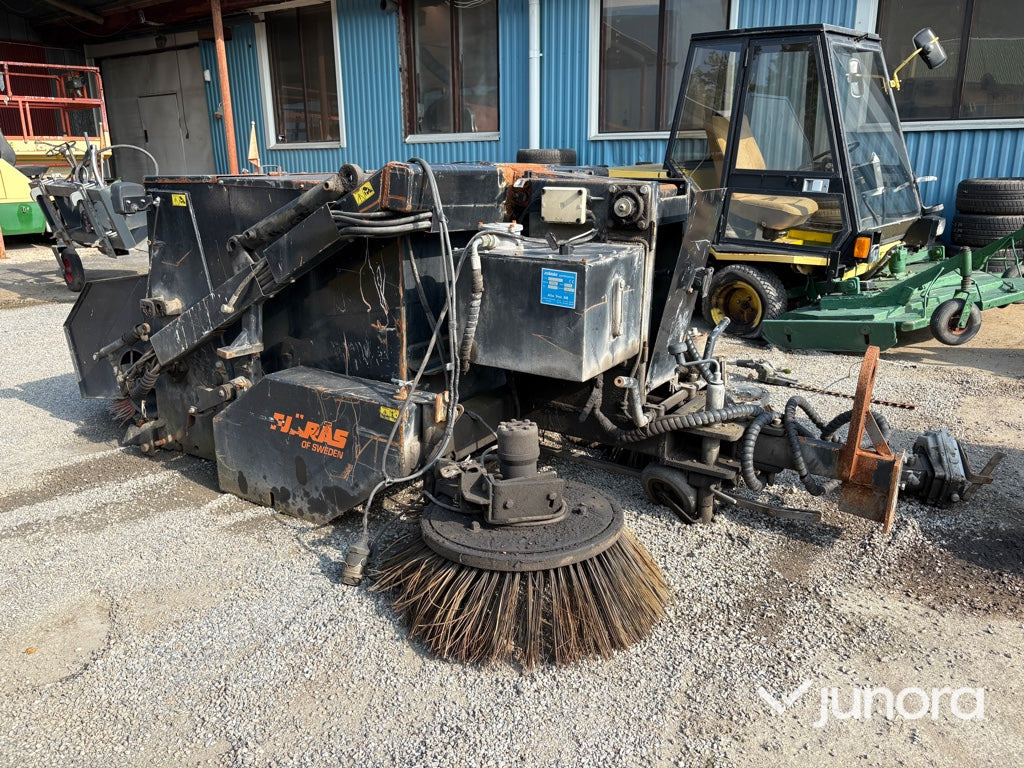 Sopmaskin Bogserad - Fjärås, FS 700 - Zametacie vozidlo: obrázok 2 Sopmaskin Bogserad - Fjärås, FS 700 - Zametacie vozidlo: obrázok 2