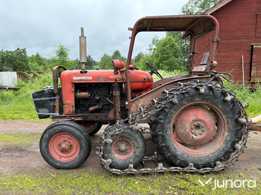 Traktor - Nuffield Universal 3DL - Traktor: obrázok 2 Traktor - Nuffield Universal 3DL - Traktor: obrázok 2