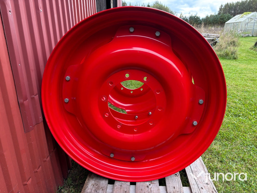 Traktorfälgar Gripen Wheels - Disk pre Poľnohospodárske stroje: obrázok 2 Traktorfälgar Gripen Wheels - Disk pre Poľnohospodárske stroje: obrázok 2