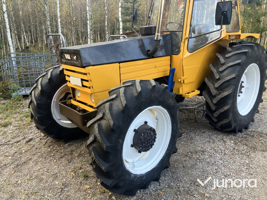 Valmet 802 Turbo - Traktor: obrázok 4 Valmet 802 Turbo - Traktor: obrázok 4