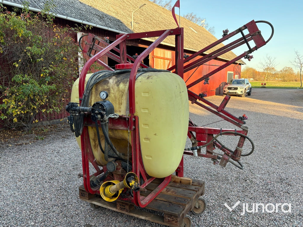 Växtskyddsspruta – Hardi, NK 600 - Postrekovač za traktor: obrázok 3 Växtskyddsspruta – Hardi, NK 600 - Postrekovač za traktor: obrázok 3