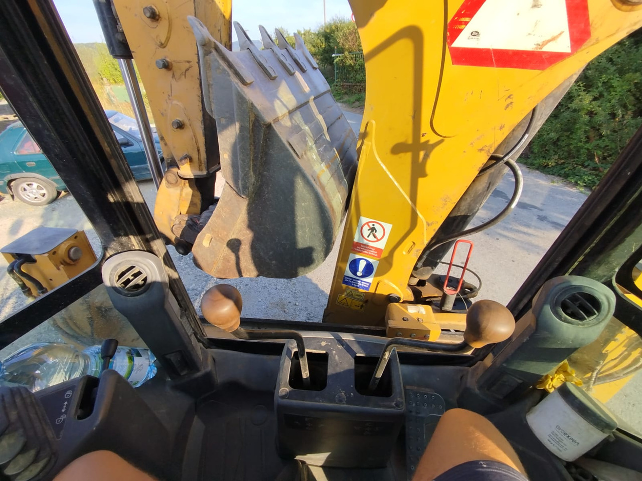 CATERPILLAR 472F2 - Rýpadlo-nakladač: obrázok 3 CATERPILLAR 472F2 - Rýpadlo-nakladač: obrázok 3