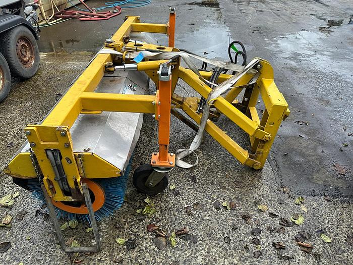 Aebi-Schmidt VKS 22-H - Zametač: obrázok 3 Aebi-Schmidt VKS 22-H - Zametač: obrázok 3