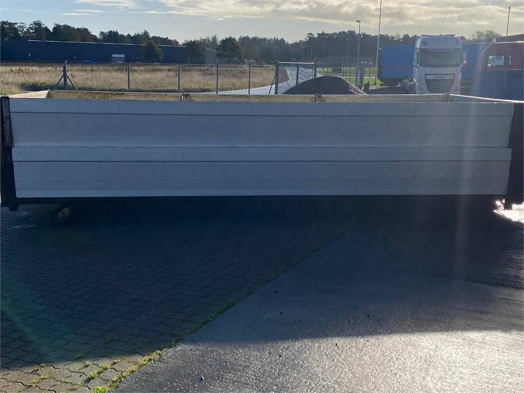 5,95 mtr 2 delt pendel - aut bagsmæk - Skříňová nadstavba: obrázok 4 5,95 mtr 2 delt pendel - aut bagsmæk - Skříňová nadstavba: obrázok 4