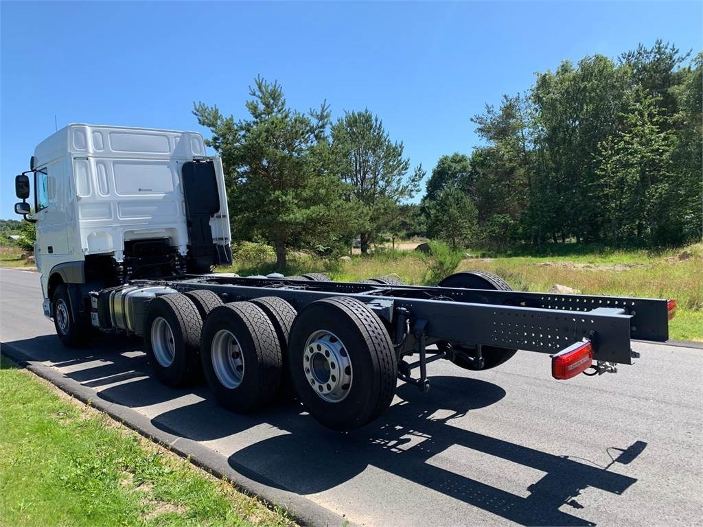DAF XF 430 FAW 8x4*4 Tridem - Ramenový nosič kontajnerov: obrázok 4 DAF XF 430 FAW 8x4*4 Tridem - Ramenový nosič kontajnerov: obrázok 4