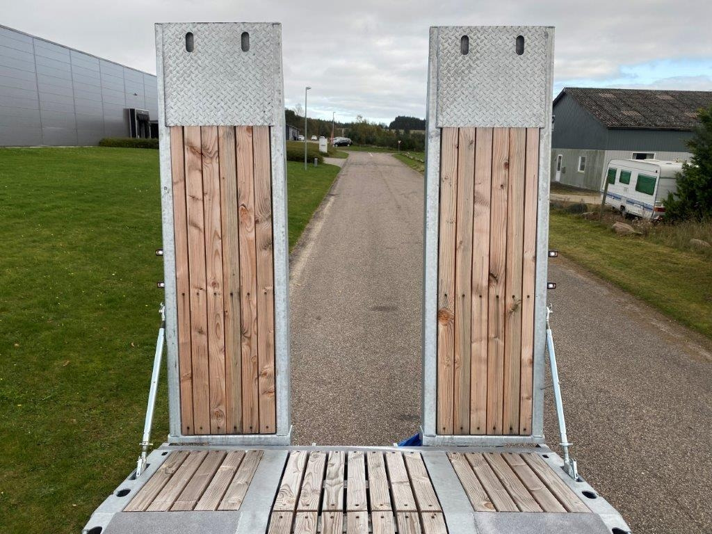 Hangler DTS-H 300 P 3 akslet med ramper - Príves podvalník: obrázok 5 Hangler DTS-H 300 P 3 akslet med ramper - Príves podvalník: obrázok 5