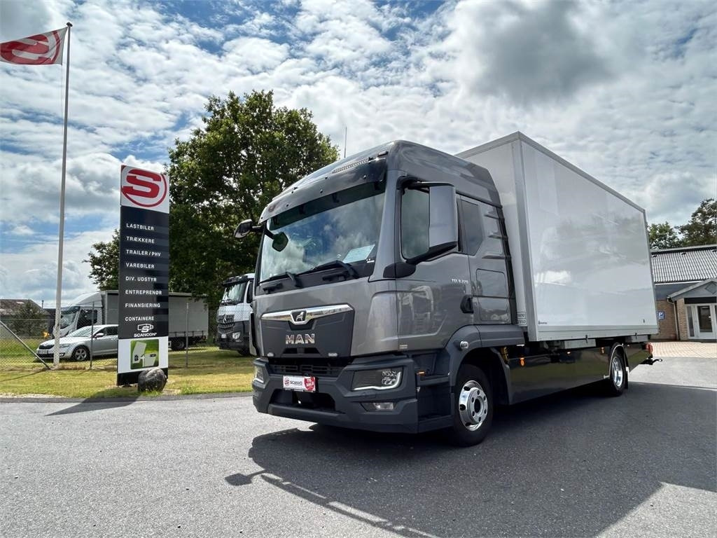 MAN TGL 8-220 4x2 BL incl. 2 stk veksellad - Skříňový nákladní auto: obrázok 1 MAN TGL 8-220 4x2 BL incl. 2 stk veksellad - Skříňový nákladní auto: obrázok 1