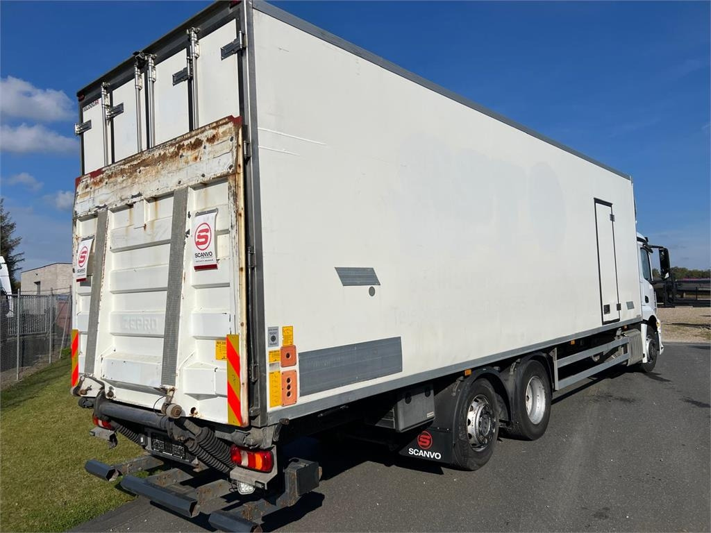 Mercedes-Benz Actros 2530 L 6x2*4 - Chladirenské nákladné vozidlo: obrázok 3 Mercedes-Benz Actros 2530 L 6x2*4 - Chladirenské nákladné vozidlo: obrázok 3