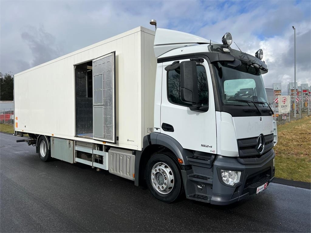 Mercedes-Benz Antos 1824 LnR - Skříňový nákladní auto: obrázok 2 Mercedes-Benz Antos 1824 LnR - Skříňový nákladní auto: obrázok 2